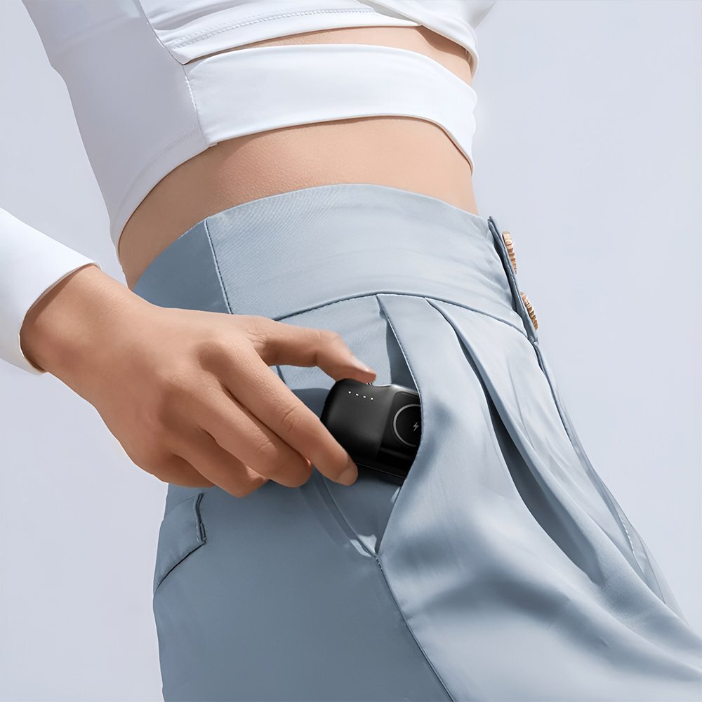 Išorinė baterija Wozinsky WF16-YCS 5000mAh 15W USB-C Mini su integruotu USB-C laidu ir Apple Watch įkrovikliu – juoda 12 Išorinė baterija Wozinsky WF16-YCS 5000mAh 15W USB-C Mini su integruotu USB-C laidu ir Apple Watch įkrovikliu – juoda 12