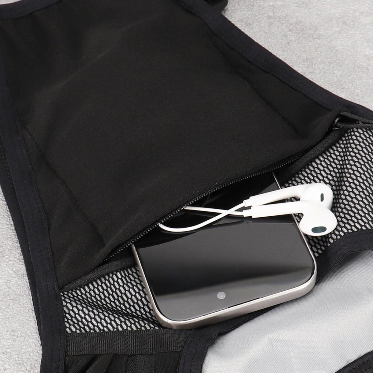 Atspindinti bėgimo liemenė Wozinsky WKDB1 – juoda 18