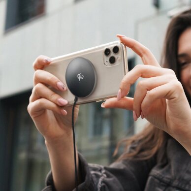 Belaidis įkroviklis Wozinsky 15W Wireless Qi2 – juodas 2