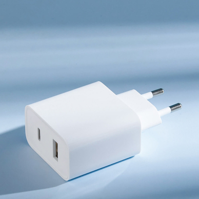 Xiaomi Mi wall charger USB / USB-C 33W EU Baltas (BHR4996GL) 4 Xiaomi Mi wall charger USB / USB-C 33W EU Baltas (BHR4996GL) 4